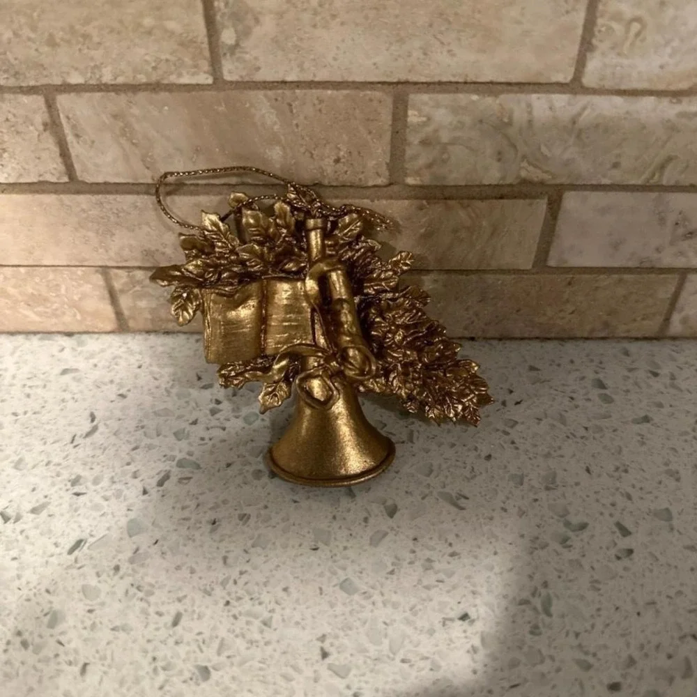 N/A ornament bundle